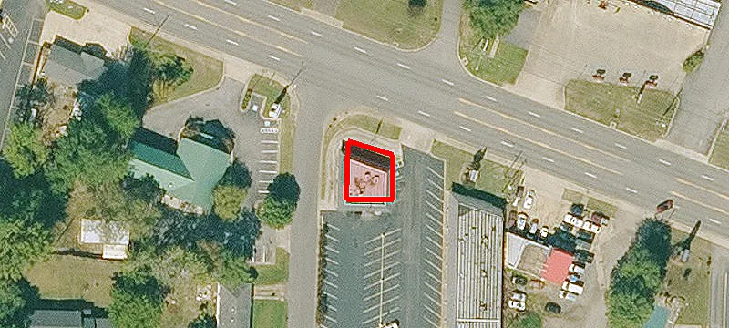 2621 Main St