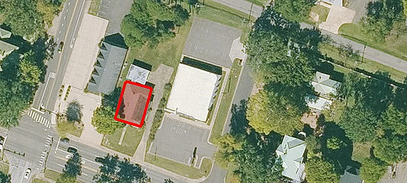 1500 Main St