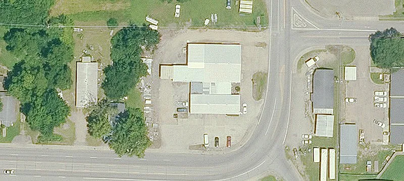 916 Main St