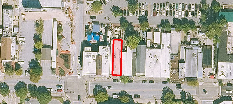 422 Dickson St