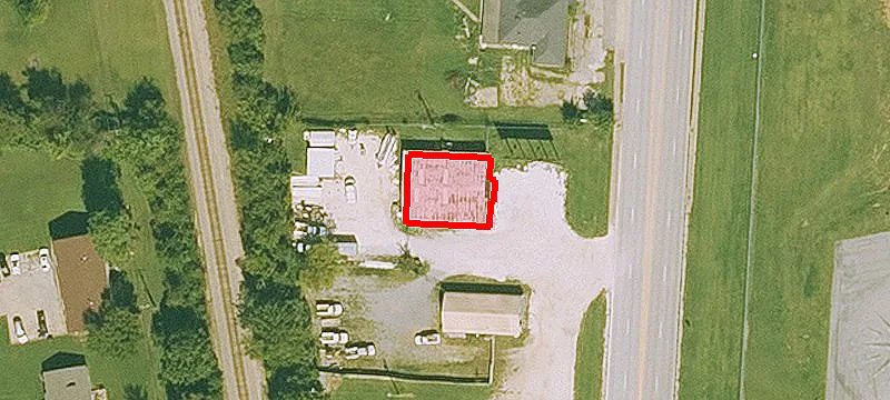 989 Main Ave