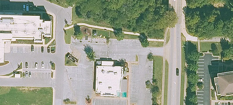 3675 Mall Ave