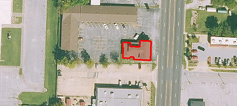 220 Thompson St