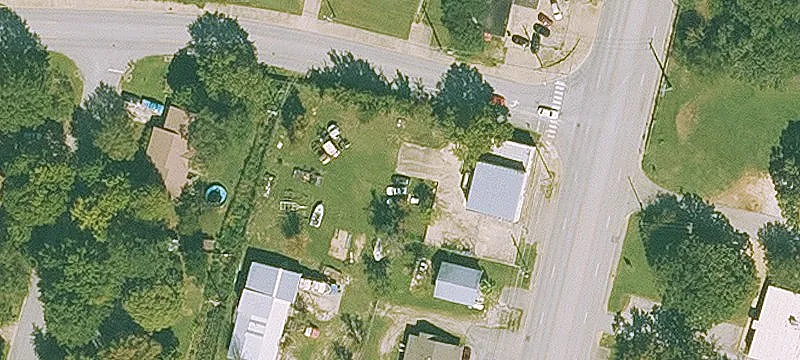 2201 School Ave