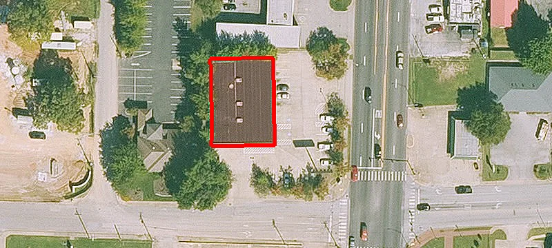 100 Thompson St