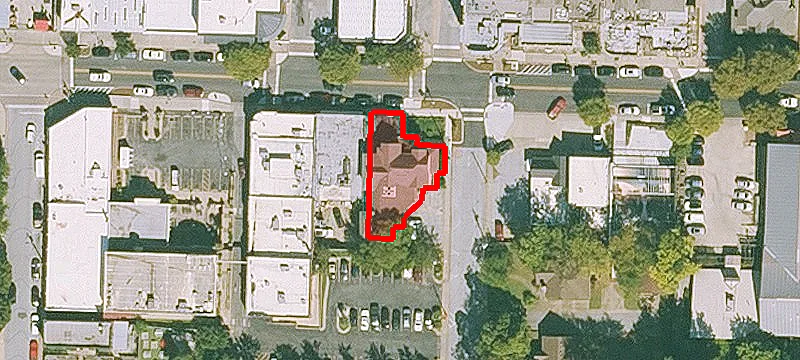 307 Dickson St