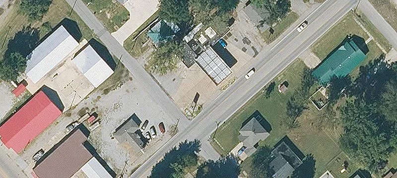 215 4th St