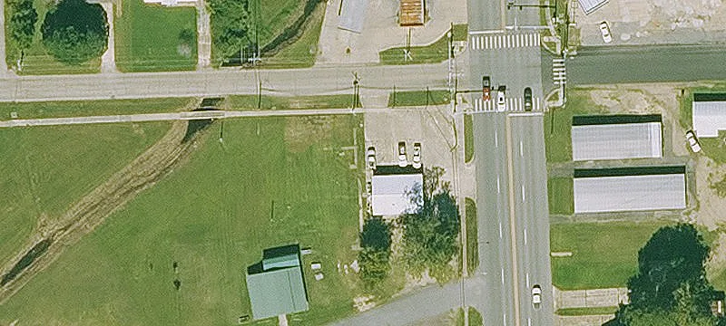 900 Main St