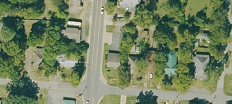 301 2nd St