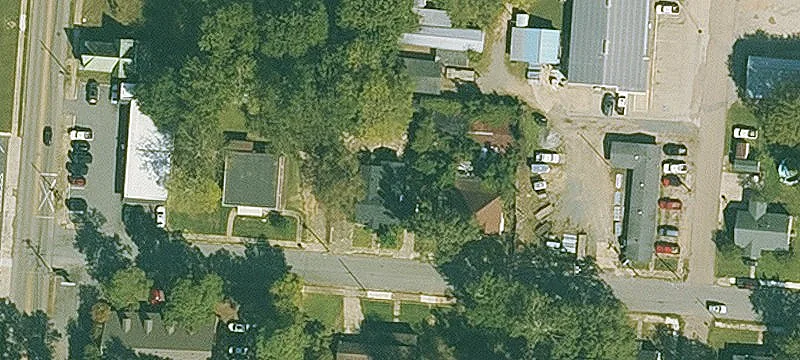 Shelton St