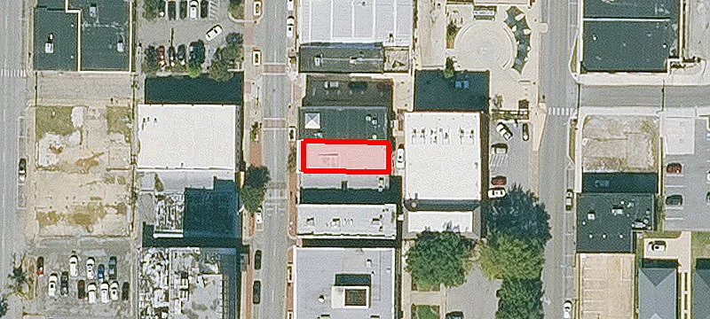 402 Main St