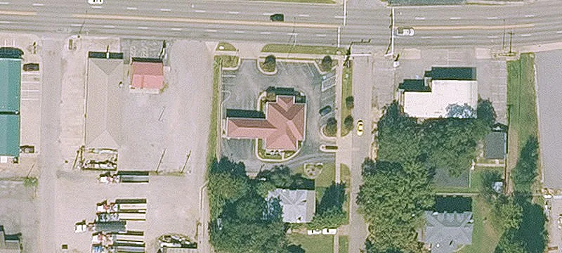 1412 Main St