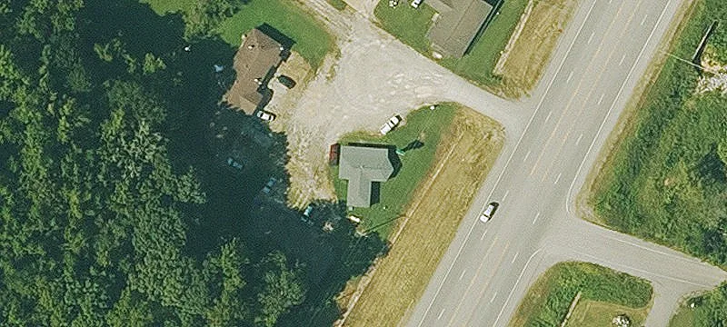 4085 Saint Louis