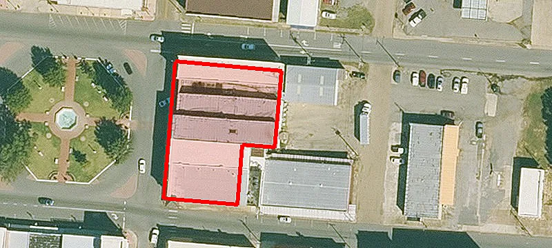 206 Main St