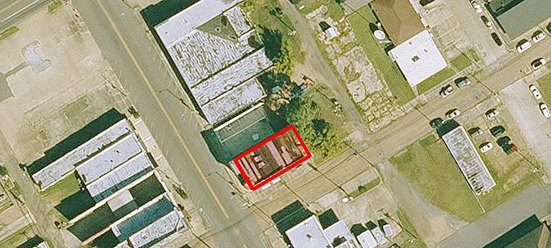 304 Main St