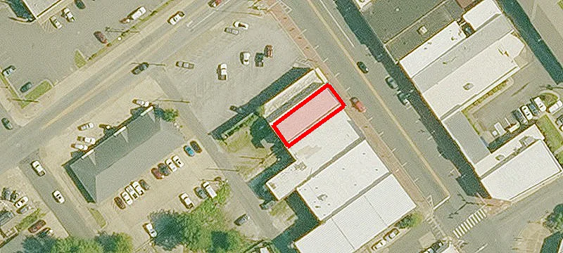 418 Main St