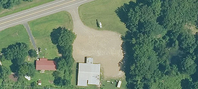 1409 Hwy 32nd E