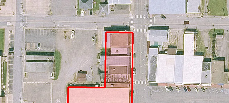 13 Main St