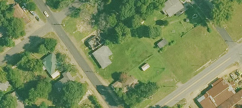 311 Oak St