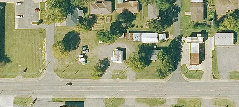 8th St