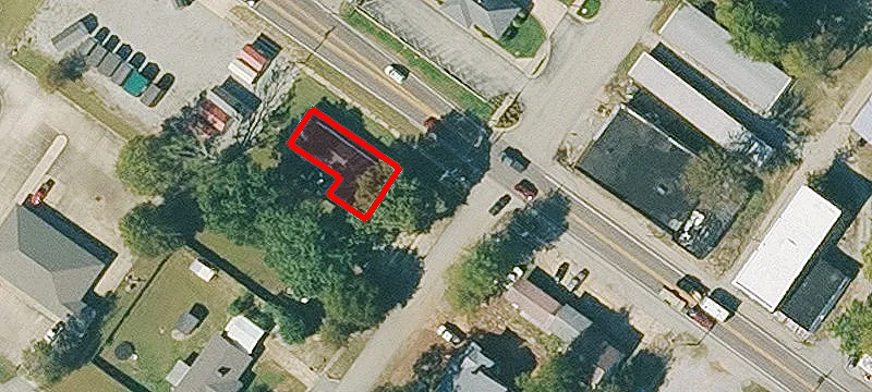 110 3rd St