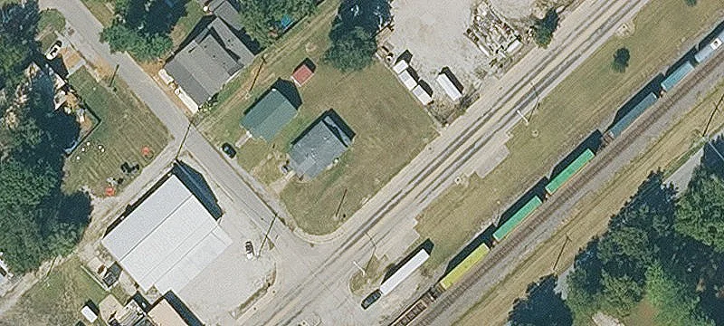 323 Frnt St
