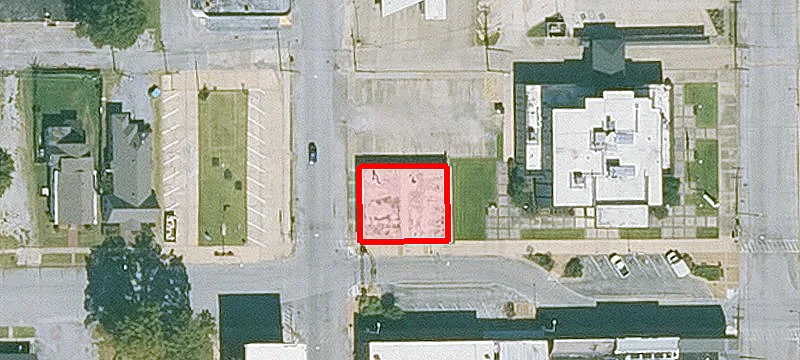 422 Main St
