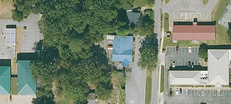 906 Matthews Ave