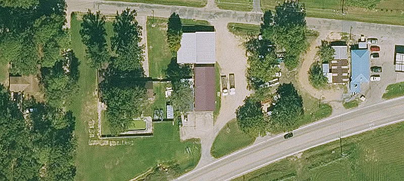 1598 Hwy 52nd W
