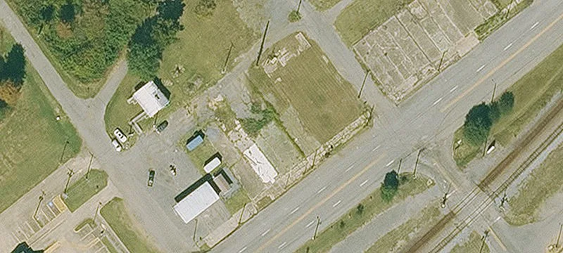 104 Frnt St