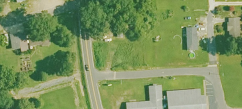 2011 Main St