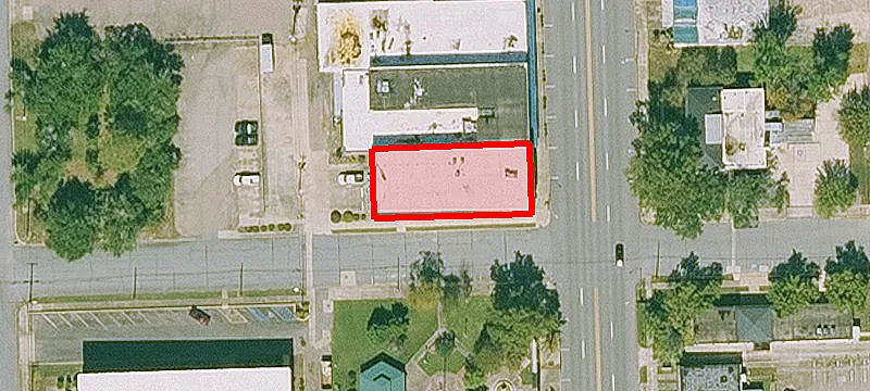 128 Main St