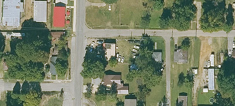 606 Church St