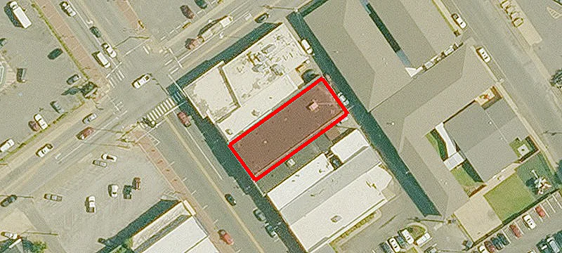 411 Main St