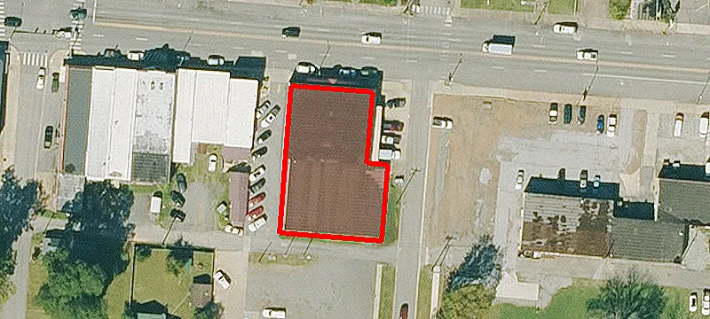 101 Main St