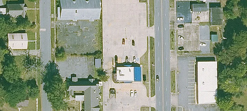 1400 Main St