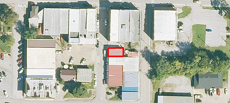 105 College St
