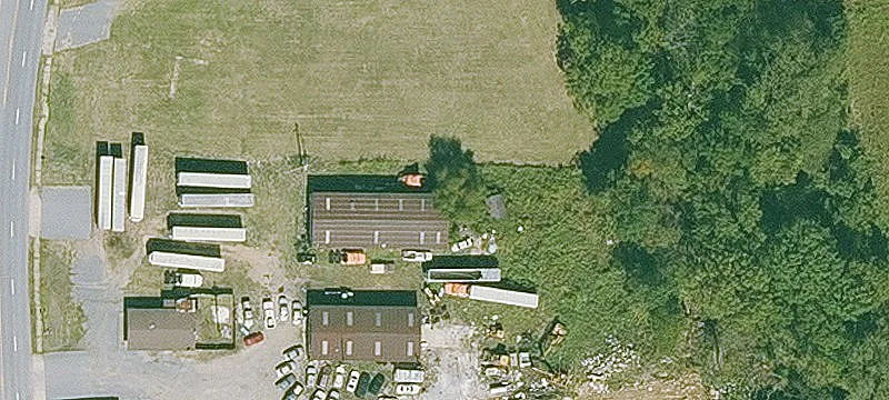 2121 University Dr