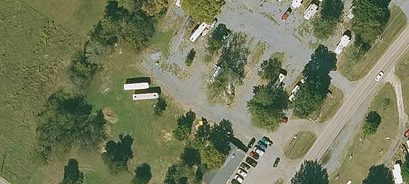 3371 Lakeshore N Dr