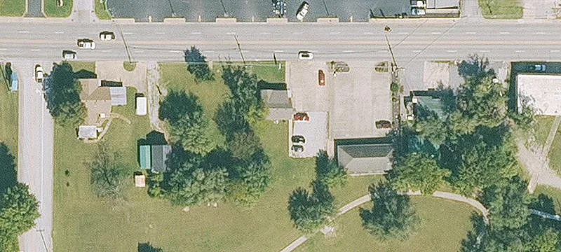 305 Eureka Ave