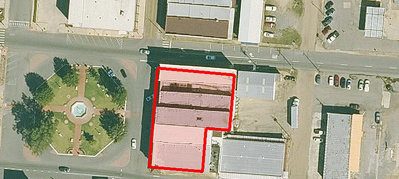 206 Main St