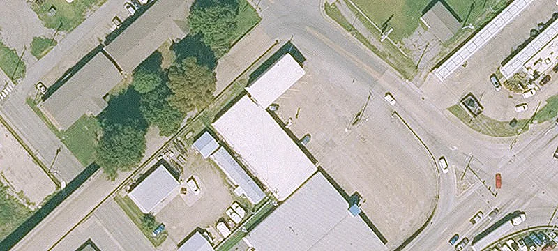 200 4th St
