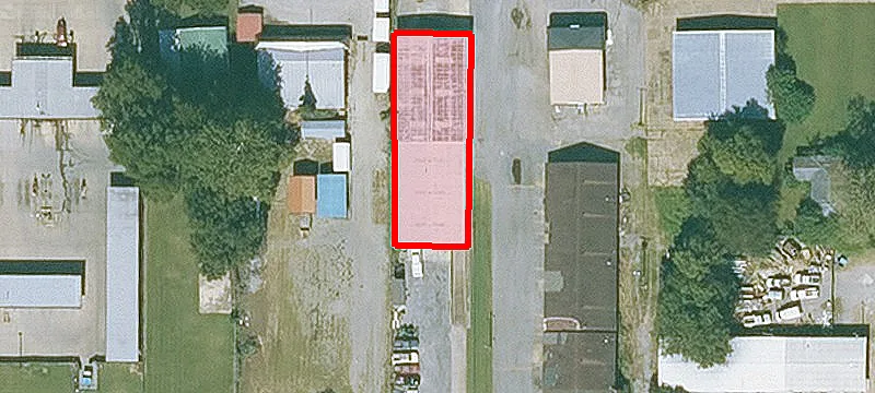 975 Main St