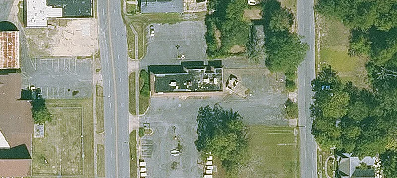 1309 Main St