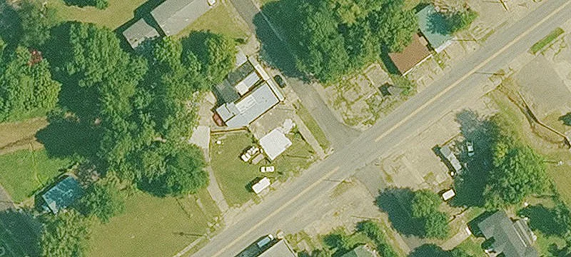320 Vine St