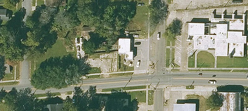 Ss Main St At E Speedway St St