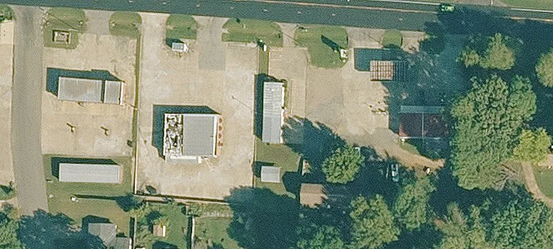 2911 Commercial St