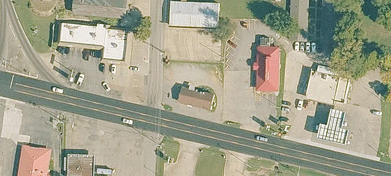 1698 Commercial St