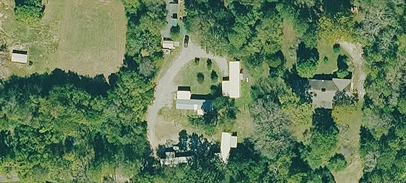 116 Lois Ln