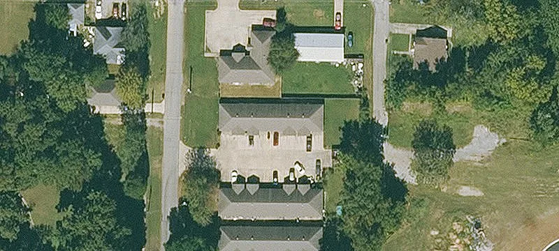 1004 Haltom St